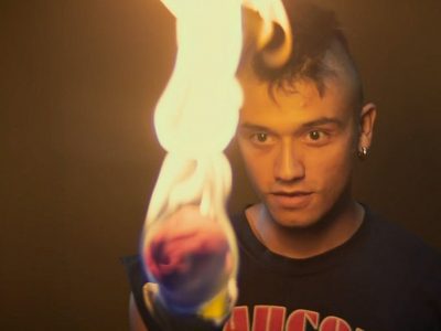 Mis hermanos sueñan despiertos: El fuego de Claudia Huaiquimilla